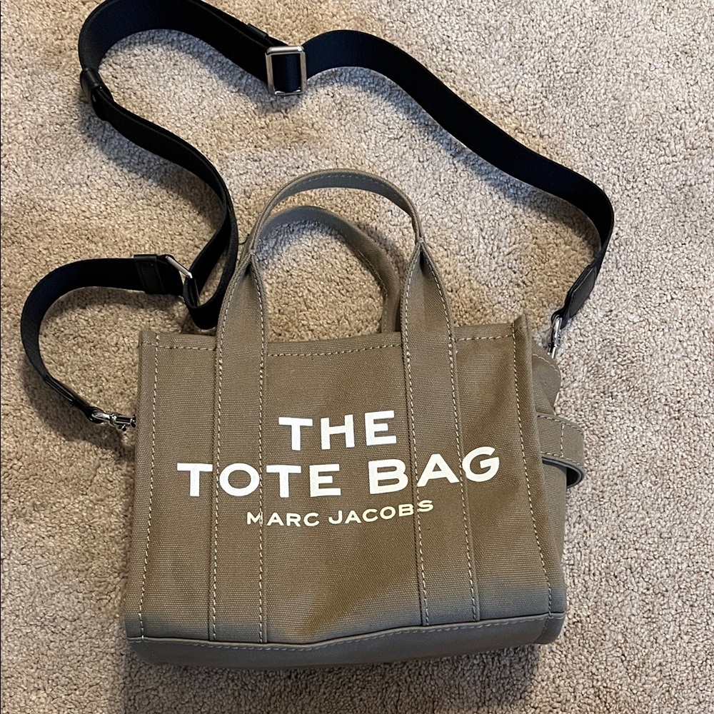 Marc Jacobs Khaki Messenger Bag